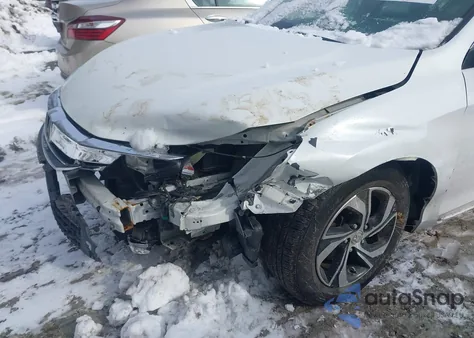 2017 Honda Accord Lx z USA, uszkodzony, nr VIN 1HGCR2F30HA116855